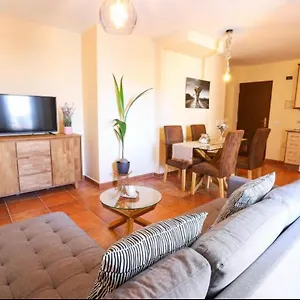 https://apartamento-papillon-nerja.hotelsinnerja.org